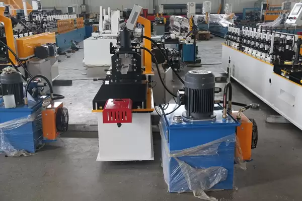 stud roll forming machine